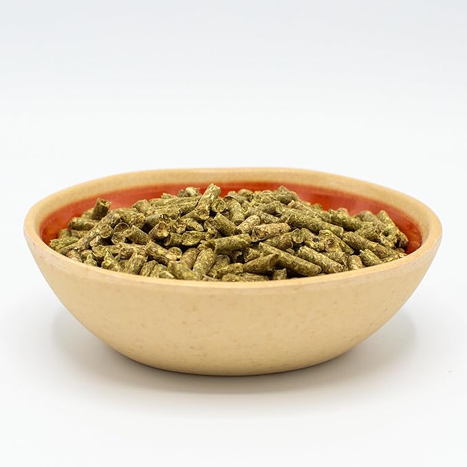 Oxbow Essentials Rabbit Food, Adult, Made with Oxbow Timothy Hay for Rabbit, Pet Pellets with Vitamins & Minerals, Small Animal Pet Products, Bunny Food, Made in USA, High Fiber, 10 lb. bag